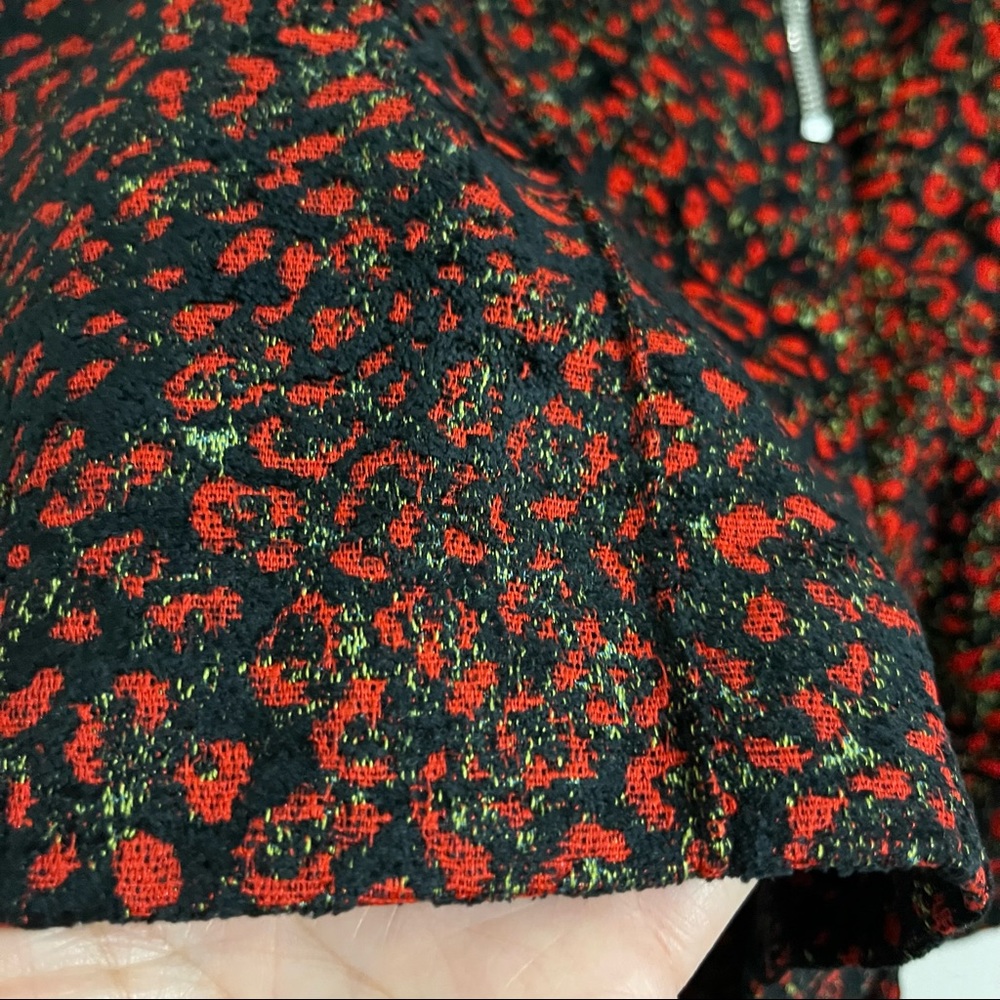 NWT Zara High Rise Tweed Shorts Red Black M - Picture 4 of 9